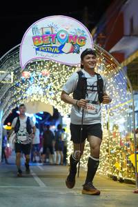 BIB: 5285
                            <button type="button" onclick="openModal(21830435)" class="btn btn-primary btn-sm float-right btn-popup" data-toggle="modal" data-target=".modal-high-quality">
                        <i class="fas fa-shopping-cart"></i> Add to Cart
                    </button>
                                            <button type="button" onclick="isThisMe(21830435, true)" class="btn btn-success btn-sm float-right btn-popup btn-isme hidden" data-toggle="tooltip" data-placement="bottom" title="นี่คือรูปของคุณใช่ไหม คลิกที่นี่เพื่อเอาเข้าอัลบั้ม">
                        <i class="fas fa-plus"></i> Add to album
                    </button>
                    <button type="button" onclick="isThisMe(21830435, false)" class="btn btn-warning btn-sm float-right btn-popup btn-isnotme hidden">
                        <i class="fas fa-ban"></i> Remove from album
                    </button>